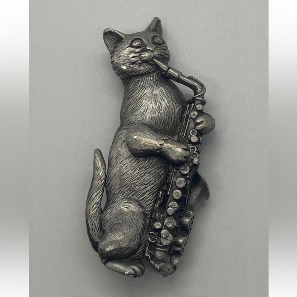 - Vintage JJ Saxophone Playing Cat Brooch